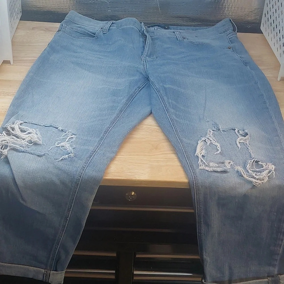 Express Girlfriend Jeans Light wash distressed knees stretch classic Size 12 - Picture 5 of 6